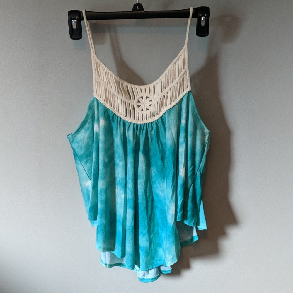 Green beach tank
